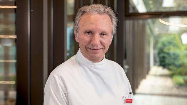 Portrait Prof. Dr. méd. Philippe Morel